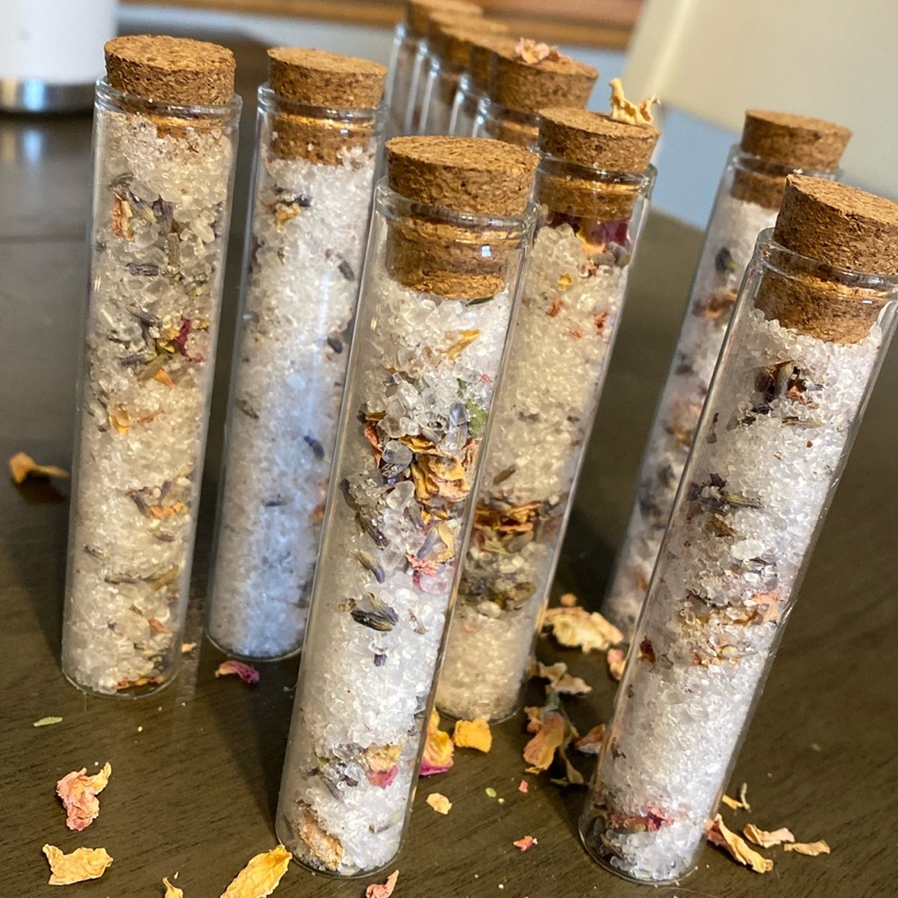 Pink Rose Petal 🌹 floral bath salts